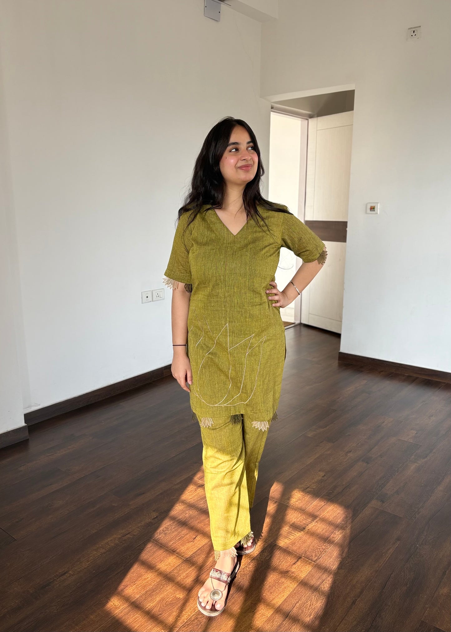 कमल Kurta co-ord set