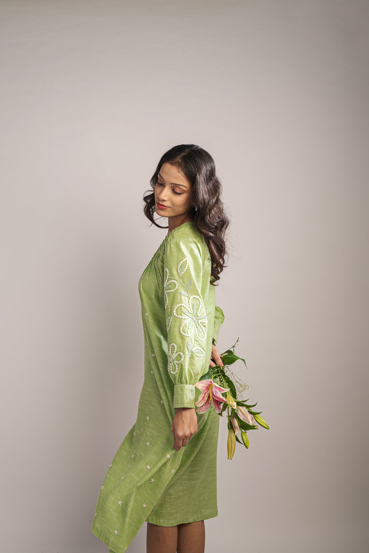 Floral Rays embroidered Midi Dress
