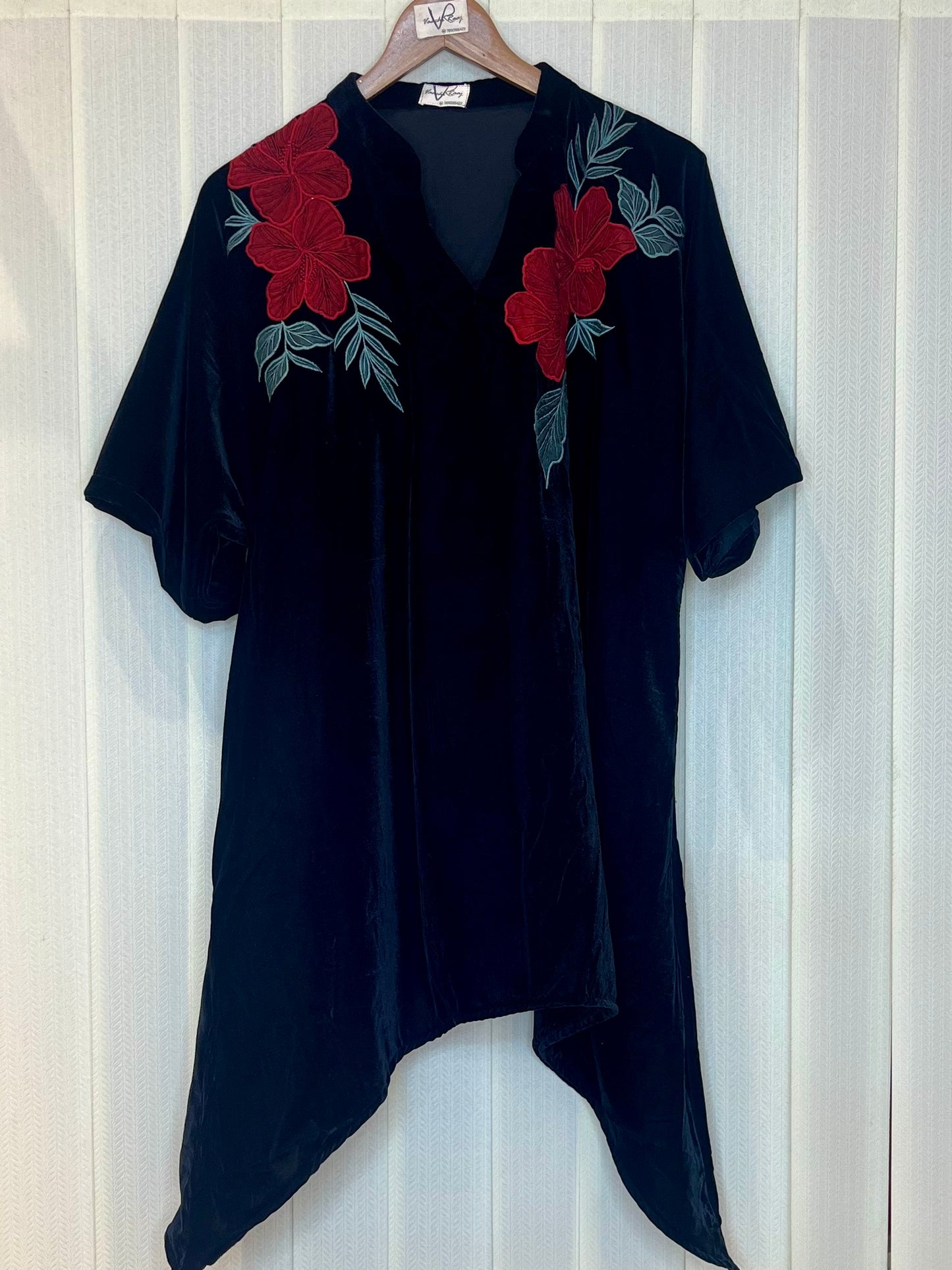 Hibiscus Velvet Top