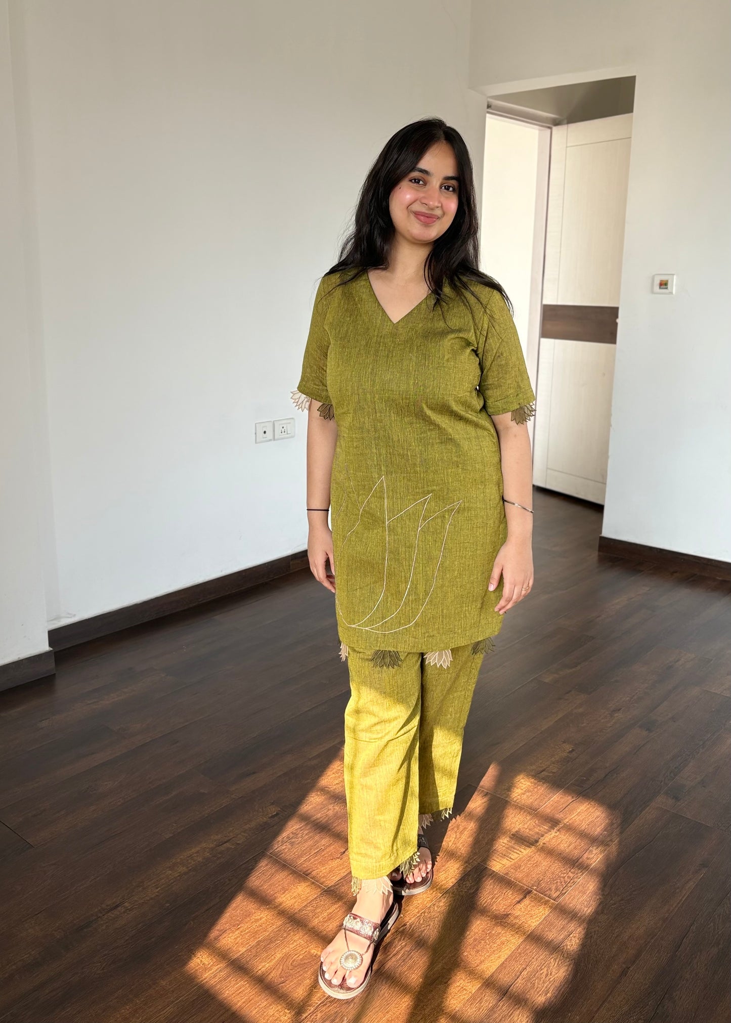 कमल Kurta co-ord set