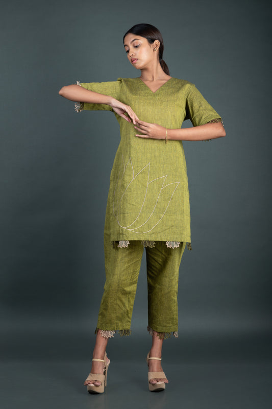 कमल Kurta co-ord set