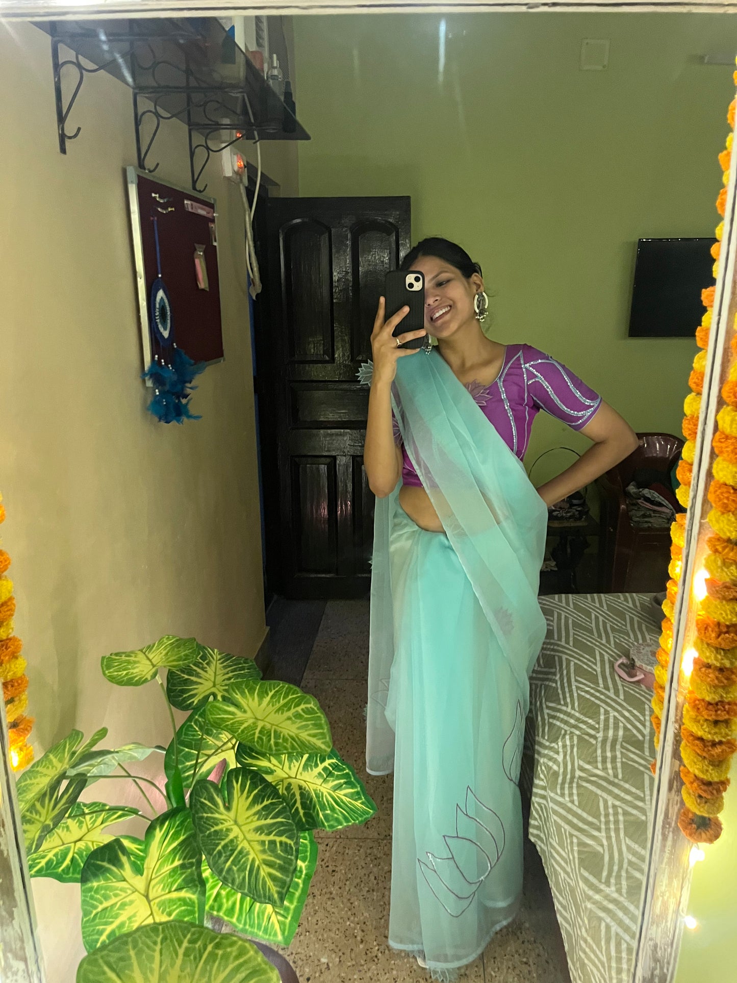 कमल sarees